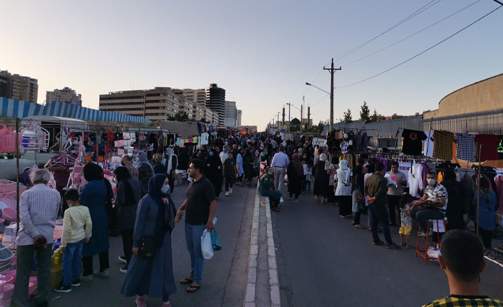 دوشنبه‌بازار شریف‌آباد از بازارهای هفتگی شیراز