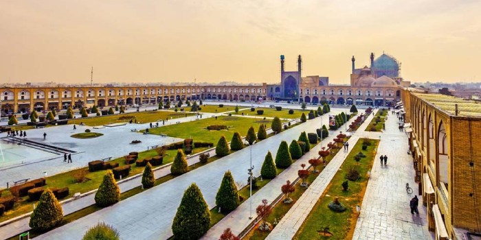 قوانین گردشگری ایران نیاز به بازنگری دارد: چالش‌ها و راهکارها