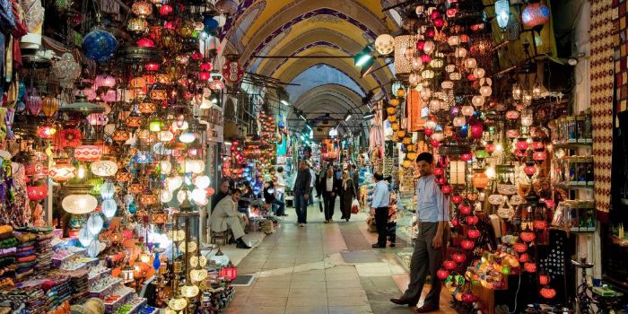 سه شنبه بازار شیراز کجاست ؟