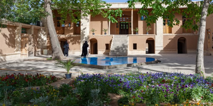 خمین کجاست؟ زادگاه امام خمینی و شهری با پیشینه فرهنگی غنی