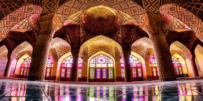 مسجد نصیرالملک شیراز؛ نگین رنگارنگ معماری ایرانی