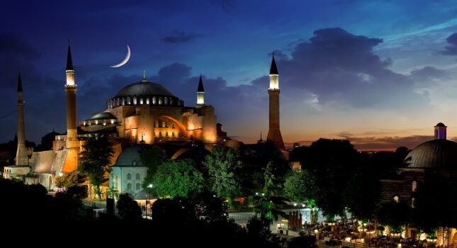 ایاصوفیه کجاست؟ تاریخچه، معماری و اهمیت گردشگری