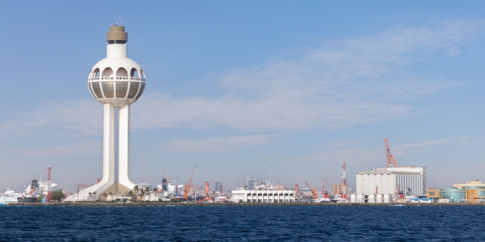 بزرگ‌ ترین فانوس دریایی جهان در جده؛ شاهکار مهندسی دریایی