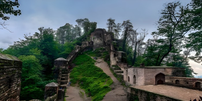 قلعه رودخان گیلان؛ سفری به دل تاریخ و طبیعت سرسبز