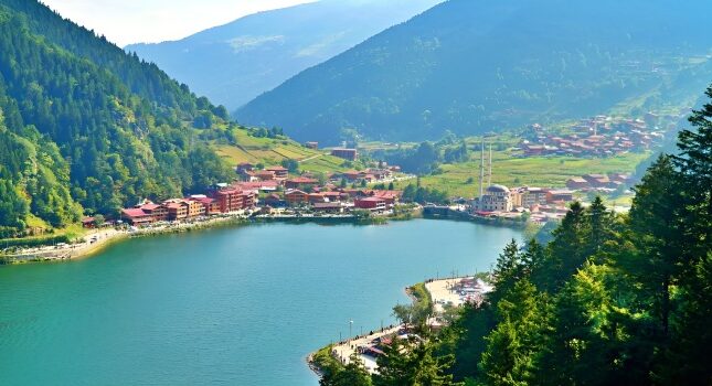 معرفی شهر ترابزون ترکیه؛ نگین سرسبز ساحل دریای سیاه