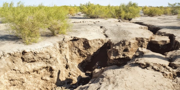 فرونشست زمین در ایران؛ بحران خاموشی که زیرساخت‌ ها و منابع آبی را تهدید می‌ کند