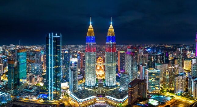 کوالالامپور کجاست؟ موقعیت جغرافیایی و جاذبه های طبیعی و گردشگری