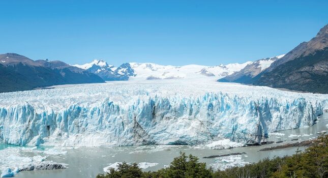 شگفتی طبیعی آرژانتین: تلاقی یخچال پریتو مورنو، دریاچه آرژانتینو و رودخانه برازو ریکو