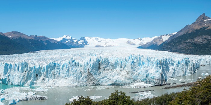 شگفتی طبیعی آرژانتین: تلاقی یخچال پریتو مورنو، دریاچه آرژانتینو و رودخانه برازو ریکو