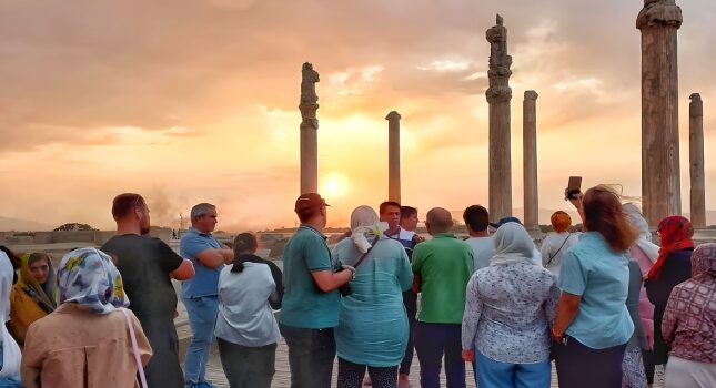 بحران بیکاری راهنمایان گردشگری ایران همزمان با روز جهانی راهنمایان