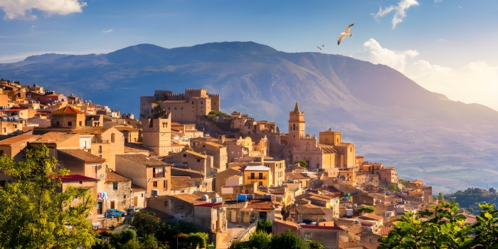 سیسیل کجاست؟ موقعیت مکانی، جاذبه های طبیعی و گردشگری