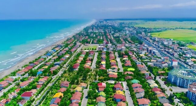 گردشگر هست، پول نیست؛ چرا موج سفر به مازندران به رونق اقتصاد محلی تبدیل نمی شود؟